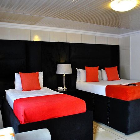 Lapologa Bed & Breakfast تزانين المظهر الخارجي الصورة