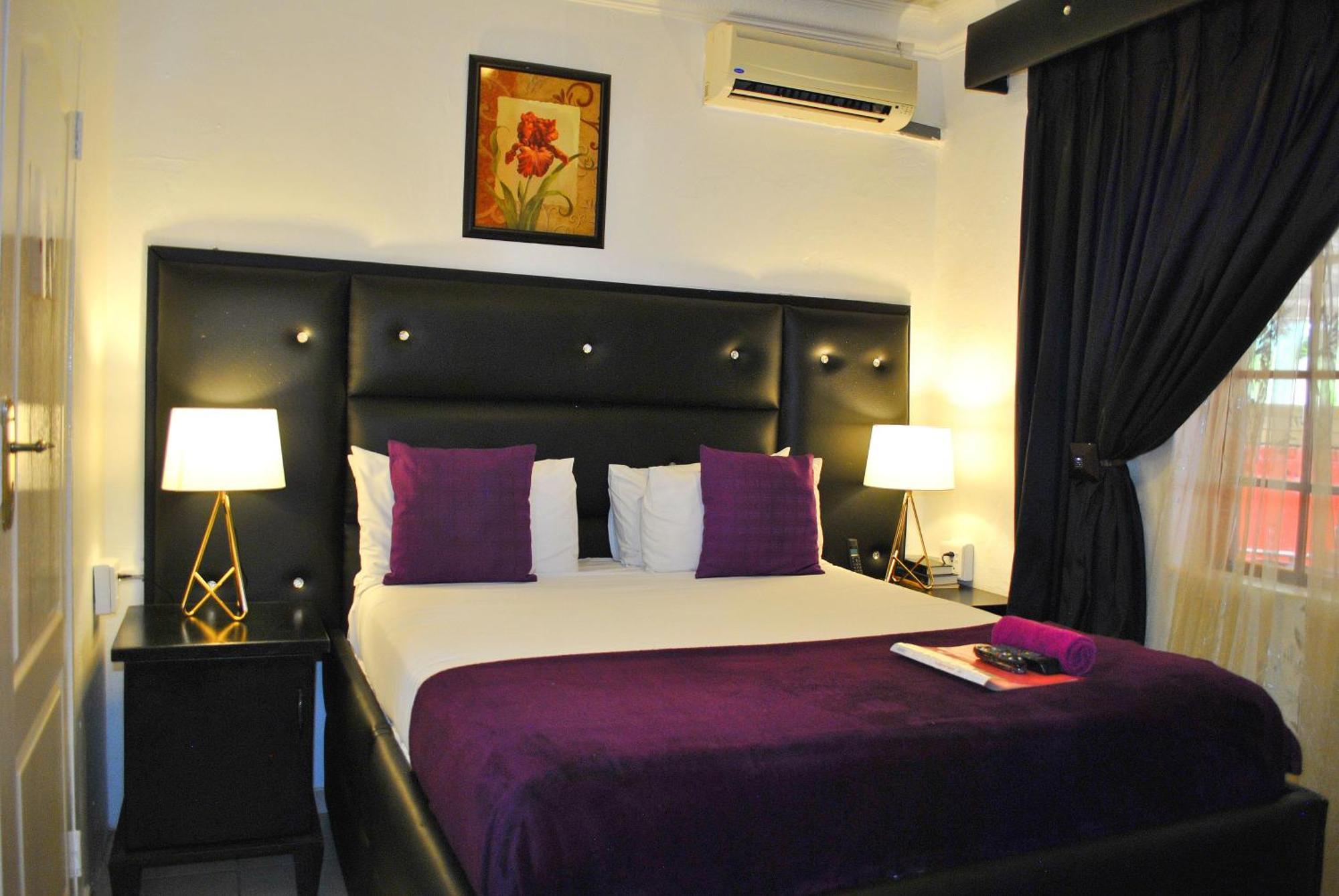 Lapologa Bed & Breakfast تزانين المظهر الخارجي الصورة